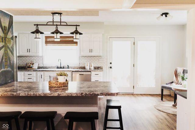 1285 S 1100 E, Zionsville, IN 46077