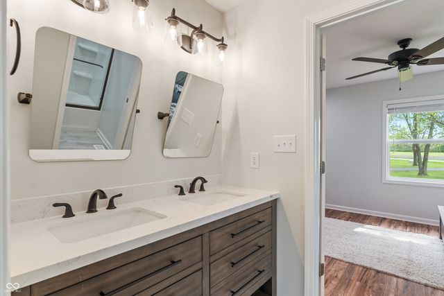 1285 S 1100 E, Zionsville, IN 46077