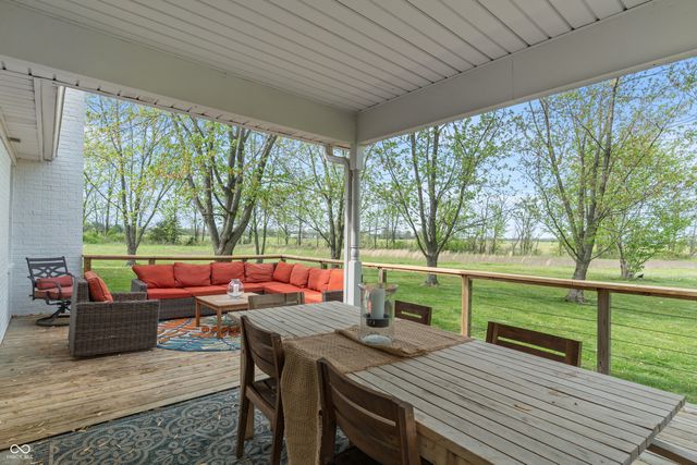 1285 S 1100 E, Zionsville, IN 46077