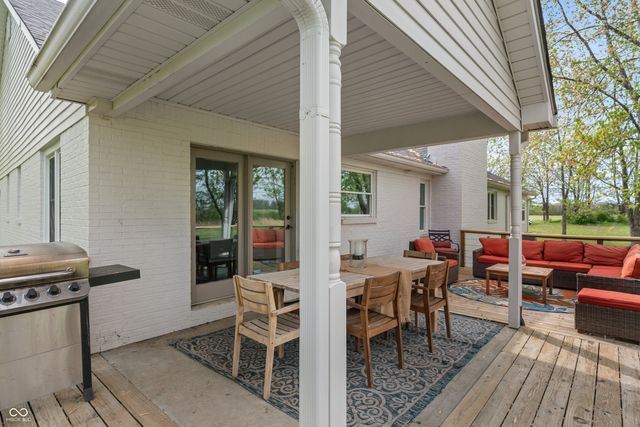 1285 S 1100 E, Zionsville, IN 46077