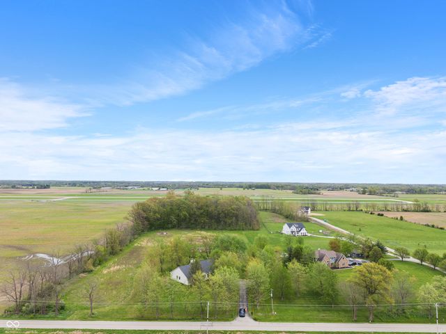 1285 S 1100 E, Zionsville, IN 46077