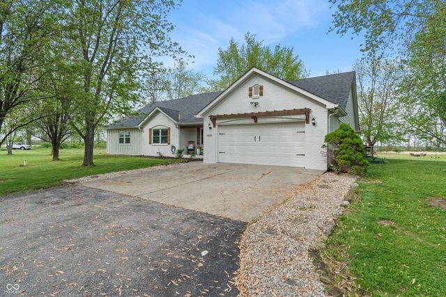 1285 S 1100 E, Zionsville, IN 46077