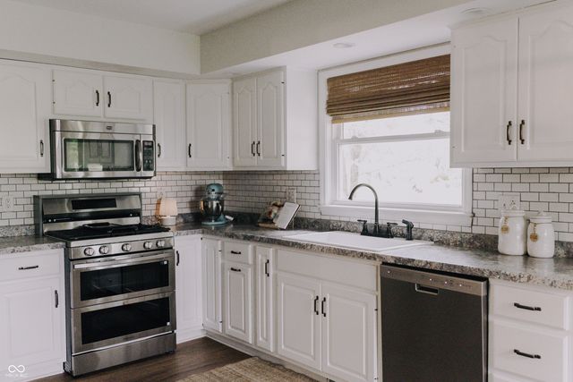 1285 S 1100 E, Zionsville, IN 46077