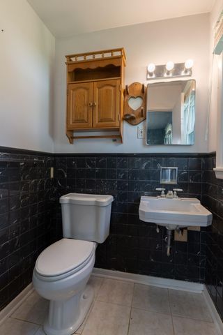 411 SHUMATE AVE, Moberly, MO 65270