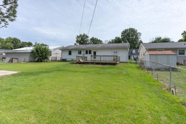 411 SHUMATE AVE, Moberly, MO 65270