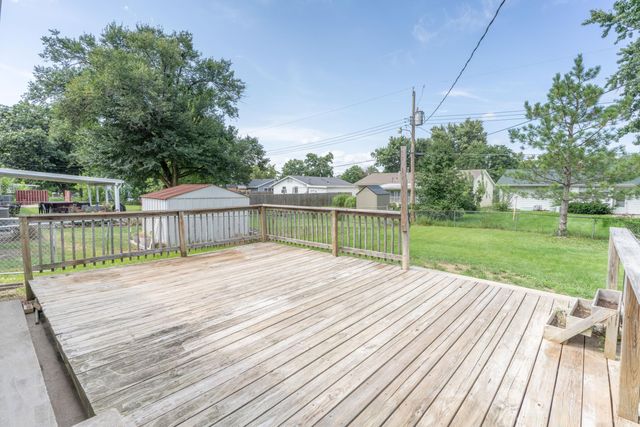 411 SHUMATE AVE, Moberly, MO 65270