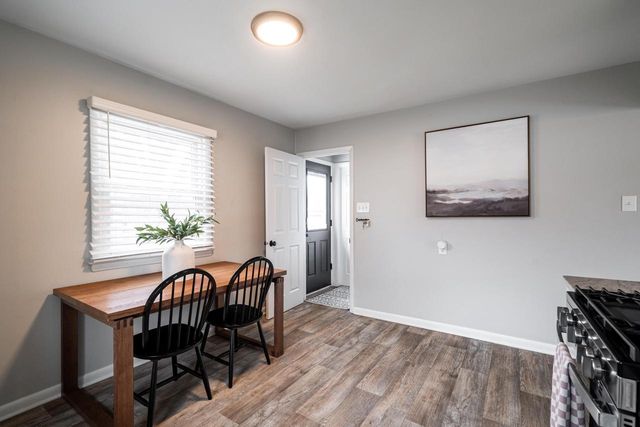 332 Greenmeadow DRIVE, Waukesha, WI 53188