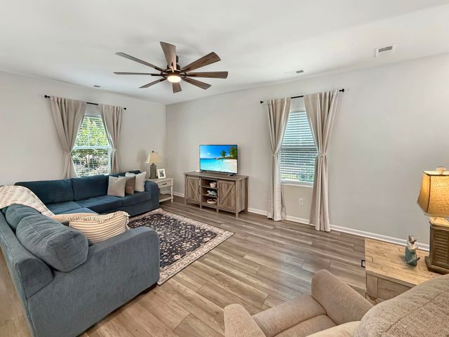 275 Leaflet Loop, Pawleys Island, SC 29585