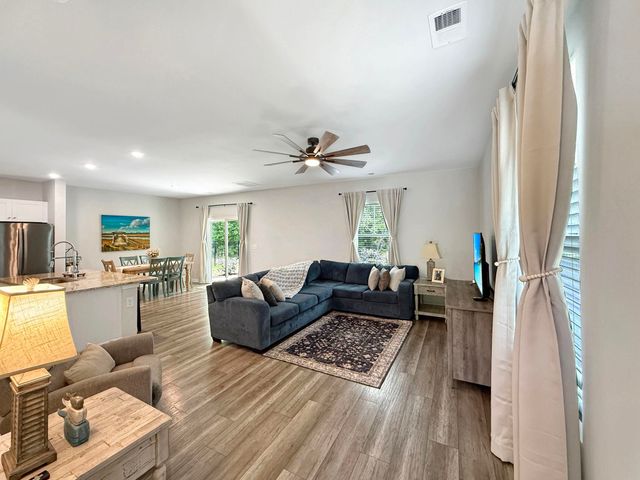 275 Leaflet Loop, Pawleys Island, SC 29585