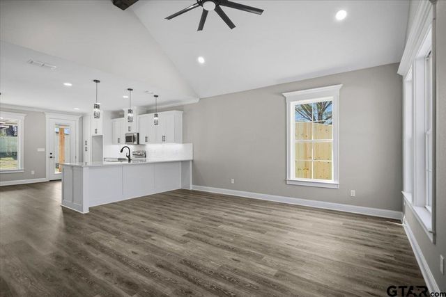 536 W 32nd St, Tyler, TX 75702