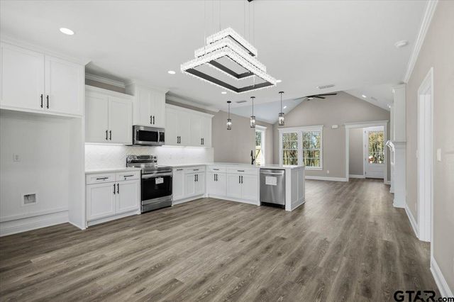 536 W 32nd St, Tyler, TX 75702