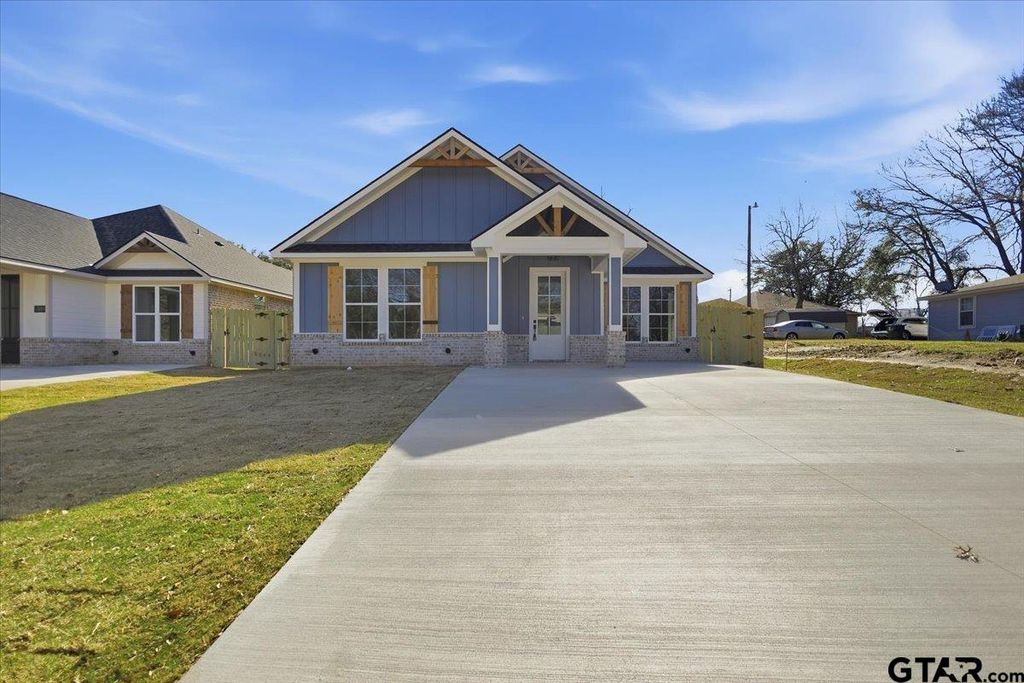 536 W 32nd St, Tyler, TX 75702