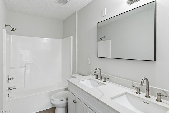 705 Princess CT, Newport News, VA 23608