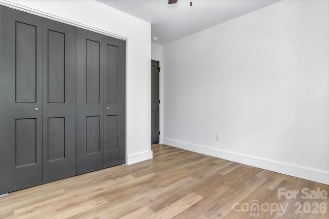 7 Angus Lane, Asheville, NC 28805