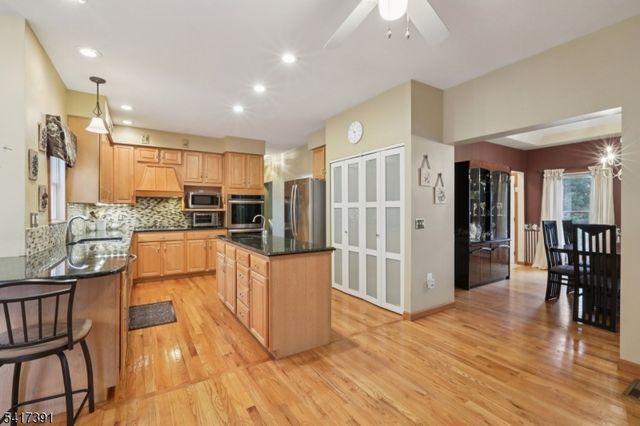 64 Fords Rd, Randolph Twp., NJ 07869