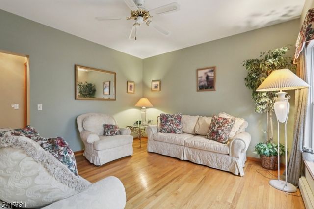 64 Fords Rd, Randolph Twp., NJ 07869