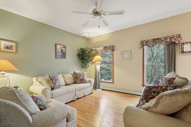 64 Fords Rd, Randolph Twp., NJ 07869