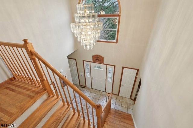 64 Fords Rd, Randolph Twp., NJ 07869