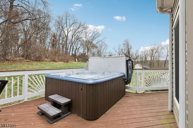 64 Fords Rd, Randolph Twp., NJ 07869