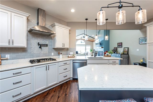 1207 Bellfield Ct, Salem Twp, PA 15601