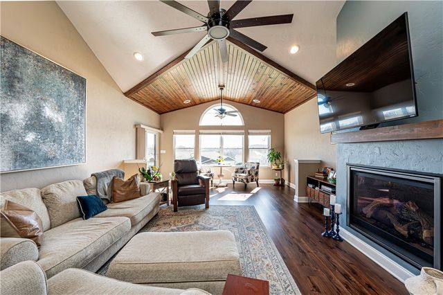 1207 Bellfield Ct, Salem Twp, PA 15601