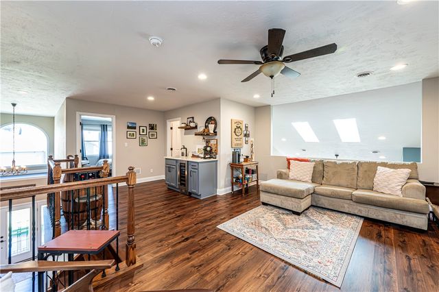 1207 Bellfield Ct, Salem Twp, PA 15601