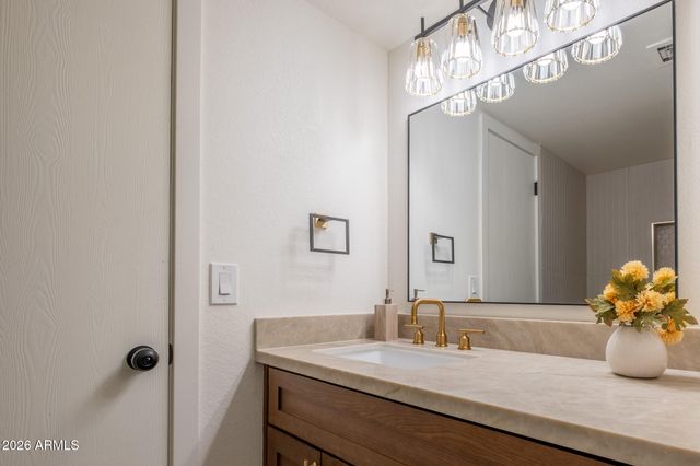 2040 S LONGMORE Street 49, Mesa, AZ 85202