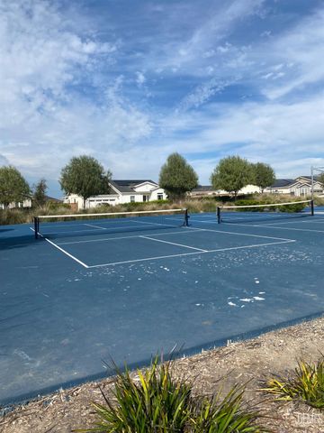 3415 Falling Brook Lane, Shafter, CA 93263