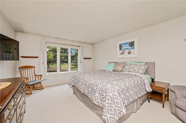 31 Hill Creek Road, Penfield, NY 14625