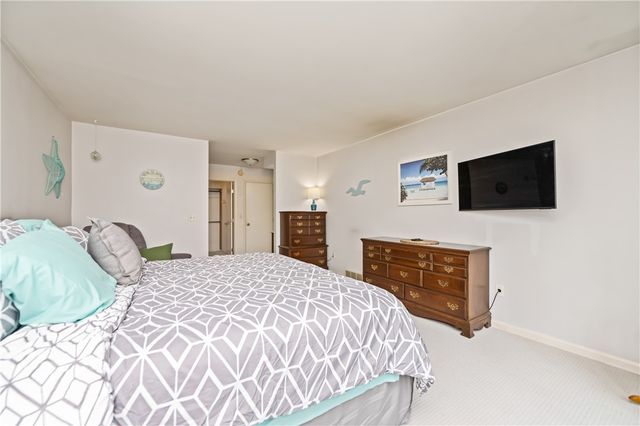 31 Hill Creek Road, Penfield, NY 14625