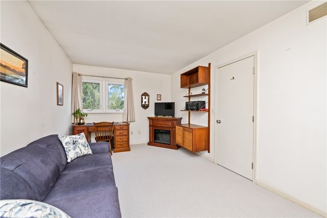 31 Hill Creek Road, Penfield, NY 14625