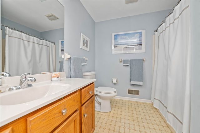 31 Hill Creek Road, Penfield, NY 14625