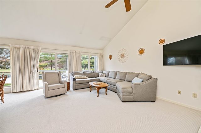 31 Hill Creek Road, Penfield, NY 14625