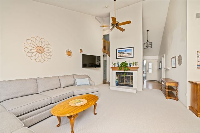 31 Hill Creek Road, Penfield, NY 14625