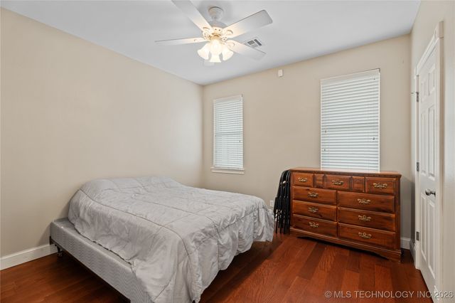 4932 Fairview Road, Bartlesville, OK 74006