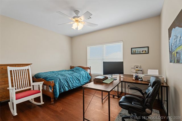 4932 Fairview Road, Bartlesville, OK 74006