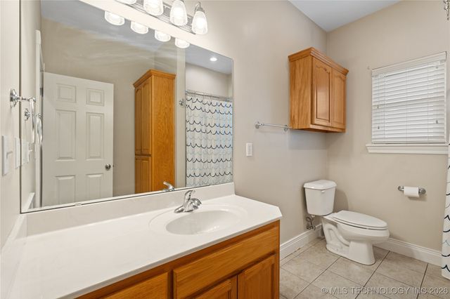 4932 Fairview Road, Bartlesville, OK 74006