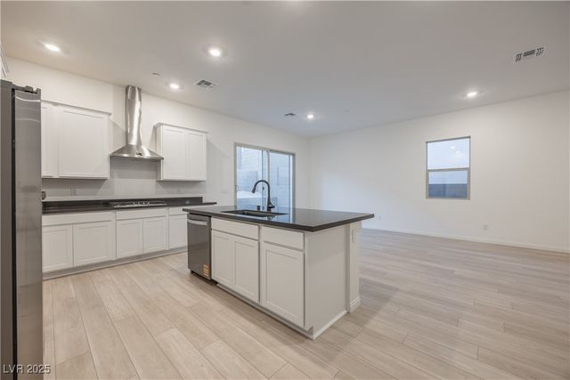 119 Silver Run Lane, Las Vegas, NV 89138