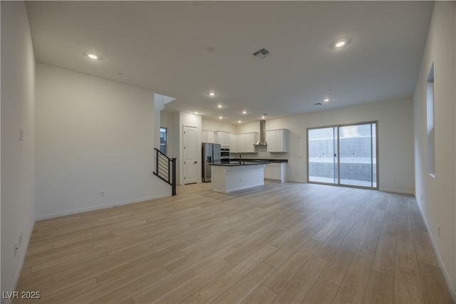 119 Silver Run Lane, Las Vegas, NV 89138