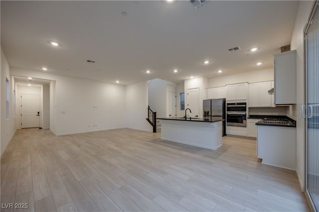 119 Silver Run Lane, Las Vegas, NV 89138