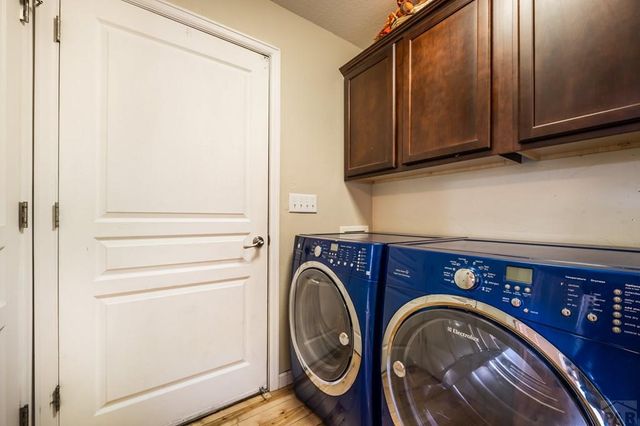 5078 Hummingbird Ct, Pueblo, CO 81008