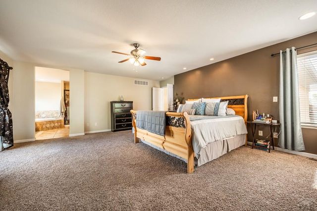 5078 Hummingbird Ct, Pueblo, CO 81008