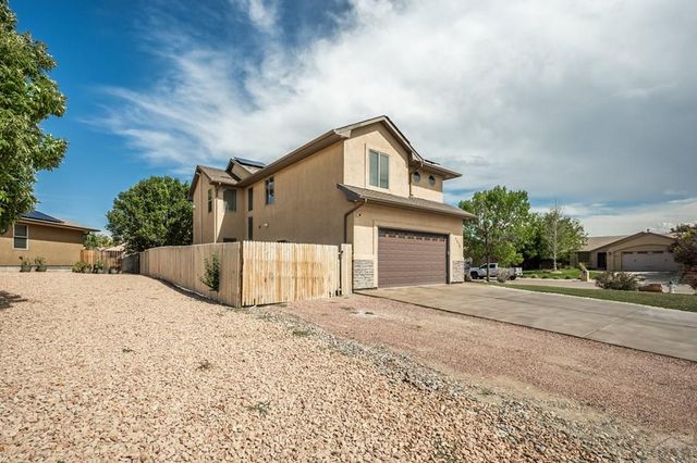 5078 Hummingbird Ct, Pueblo, CO 81008