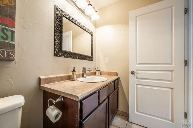 5078 Hummingbird Ct, Pueblo, CO 81008