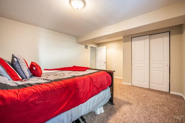5078 Hummingbird Ct, Pueblo, CO 81008