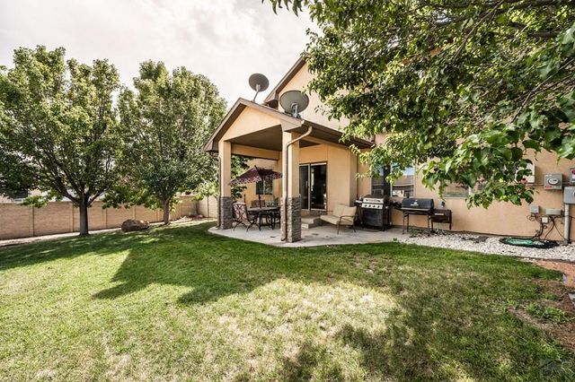 5078 Hummingbird Ct, Pueblo, CO 81008