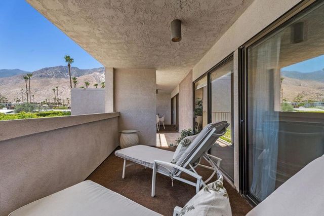2696 S Sierra Madre F11, Palm Springs, CA 92264