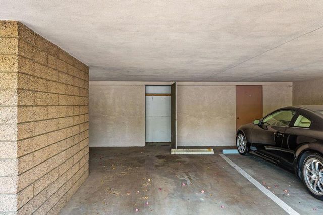 2696 S Sierra Madre F11, Palm Springs, CA 92264