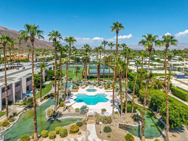 2696 S Sierra Madre F11, Palm Springs, CA 92264