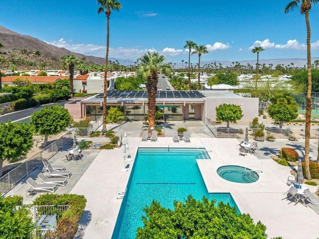 2696 S Sierra Madre F11, Palm Springs, CA 92264
